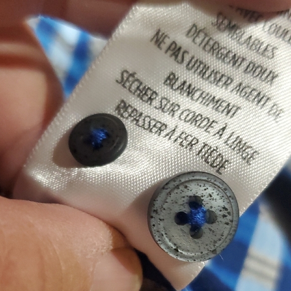 Robert Graham Blue and Grey Gingham Casual Shirt - Picture 9 of 10